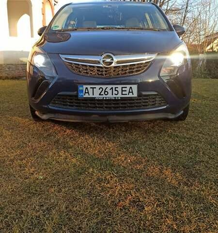 Синій Опель Zafira Tourer, об'ємом двигуна 1.6 л та пробігом 304 тис. км за 9500 $, фото 1 на Automoto.ua