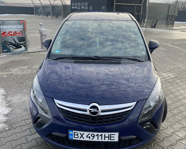 Синій Опель Zafira Tourer, об'ємом двигуна 1.96 л та пробігом 265 тис. км за 11500 $, фото 1 на Automoto.ua