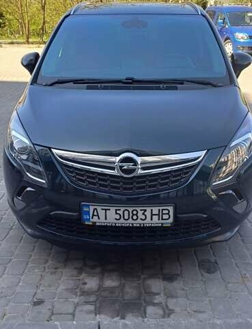 Зелений Опель Zafira Tourer, об'ємом двигуна 1.96 л та пробігом 244 тис. км за 10000 $, фото 1 на Automoto.ua