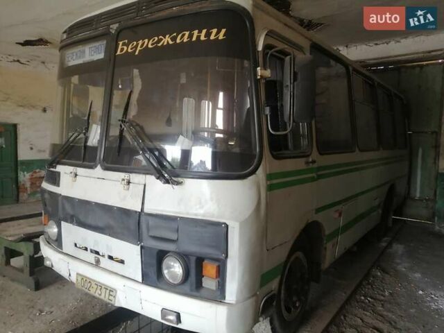 Белый ПАЗ 3205, объемом двигателя 3.6 л и пробегом 264 тыс. км за 4000 $, фото 1 на Automoto.ua