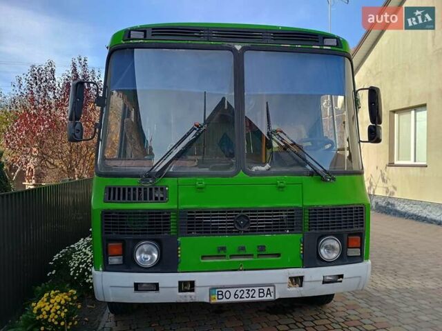 Зелений ПАЗ 3205, об'ємом двигуна 4.75 л та пробігом 300 тис. км за 5000 $, фото 1 на Automoto.ua