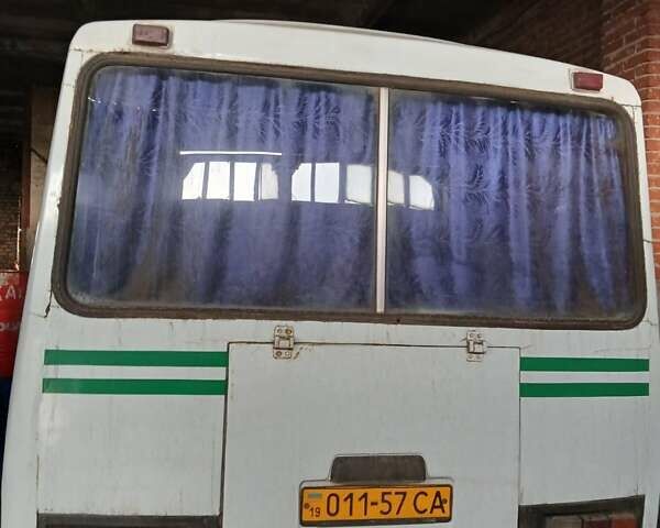 Зелений ПАЗ 3205, об'ємом двигуна 4.75 л та пробігом 111 тис. км за 6100 $, фото 1 на Automoto.ua