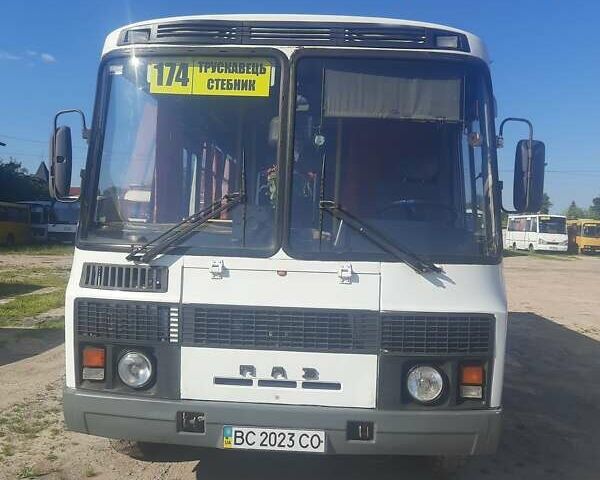 Білий ПАЗ 32054, об'ємом двигуна 4 л та пробігом 40 тис. км за 2900 $, фото 1 на Automoto.ua