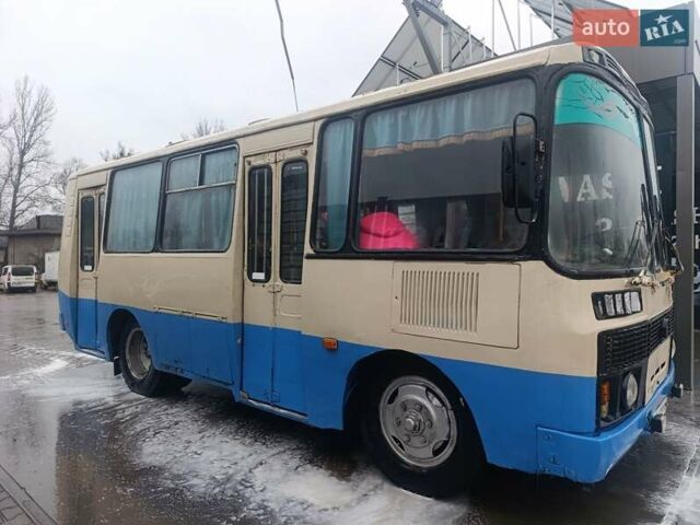 Білий ПАЗ 32054, об'ємом двигуна 3.97 л та пробігом 555 тис. км за 2250 $, фото 1 на Automoto.ua