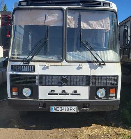 Белый ПАЗ 32054, объемом двигателя 4.75 л и пробегом 141 тыс. км за 3000 $, фото 1 на Automoto.ua