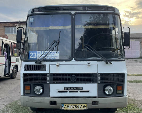 Белый ПАЗ 4234, объемом двигателя 4.75 л и пробегом 100 тыс. км за 7500 $, фото 1 на Automoto.ua