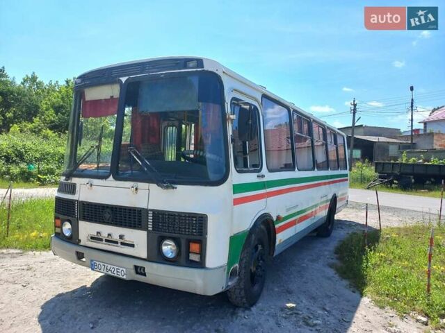 Білий ПАЗ 4234, об'ємом двигуна 4.75 л та пробігом 450 тис. км за 4500 $, фото 1 на Automoto.ua