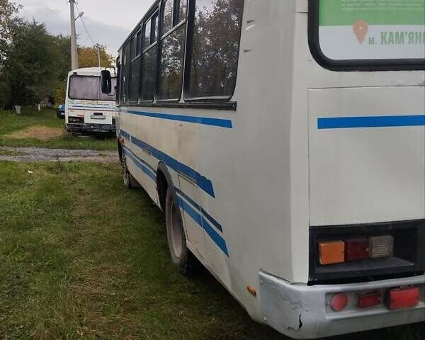 Белый ПАЗ 4234, объемом двигателя 4.75 л и пробегом 300 тыс. км за 4500 $, фото 1 на Automoto.ua