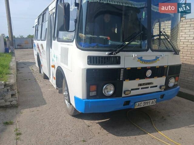 Белый ПАЗ ПАЗ, объемом двигателя 0 л и пробегом 100 тыс. км за 6450 $, фото 1 на Automoto.ua