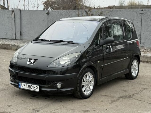 Чорний Пежо 1007, об'ємом двигуна 1.4 л та пробігом 200 тис. км за 3600 $, фото 1 на Automoto.ua