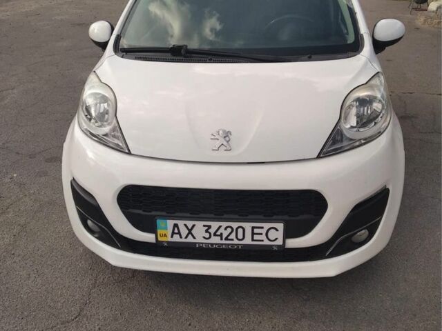 Білий Пежо 107, об'ємом двигуна 1 л та пробігом 111 тис. км за 5956 $, фото 1 на Automoto.ua