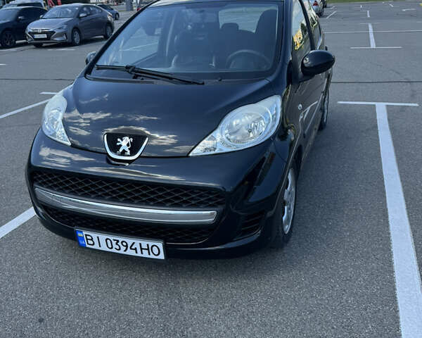 Черный Пежо 107, объемом двигателя 1 л и пробегом 102 тыс. км за 5000 $, фото 1 на Automoto.ua