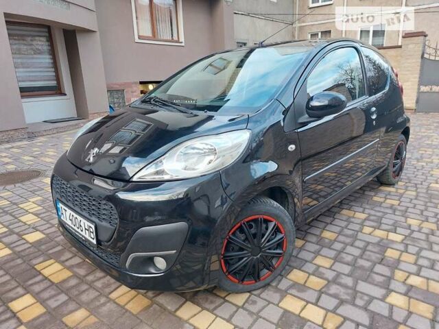 Чорний Пежо 107, об'ємом двигуна 1 л та пробігом 147 тис. км за 5800 $, фото 1 на Automoto.ua