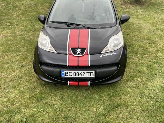 Черный Пежо 107, объемом двигателя 1 л и пробегом 200 тыс. км за 3500 $, фото 1 на Automoto.ua