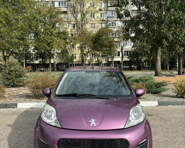 Фиолетовый Пежо 107, объемом двигателя 1 л и пробегом 111 тыс. км за 5700 $, фото 1 на Automoto.ua