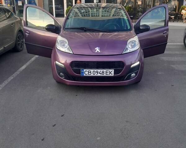 Фиолетовый Пежо 107, объемом двигателя 1 л и пробегом 116 тыс. км за 5800 $, фото 1 на Automoto.ua