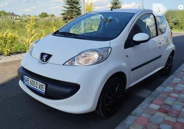 Пежо 107, объемом двигателя 1 л и пробегом 181 тыс. км за 3900 $, фото 1 на Automoto.ua