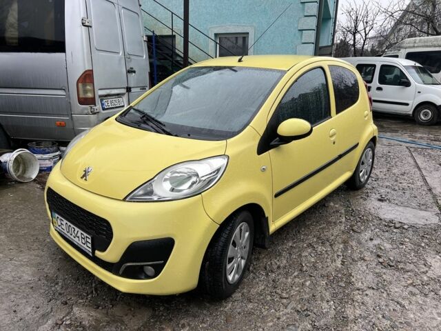 Желтый Пежо 107, объемом двигателя 1 л и пробегом 174 тыс. км за 3900 $, фото 1 на Automoto.ua