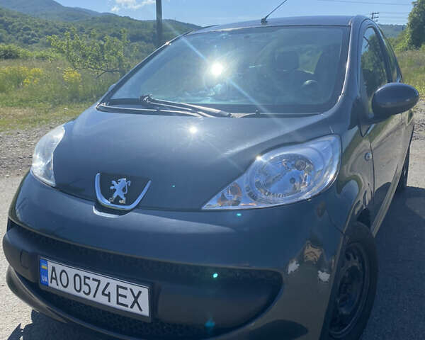 Сірий Пежо 107, об'ємом двигуна 0.99 л та пробігом 164 тис. км за 3600 $, фото 1 на Automoto.ua