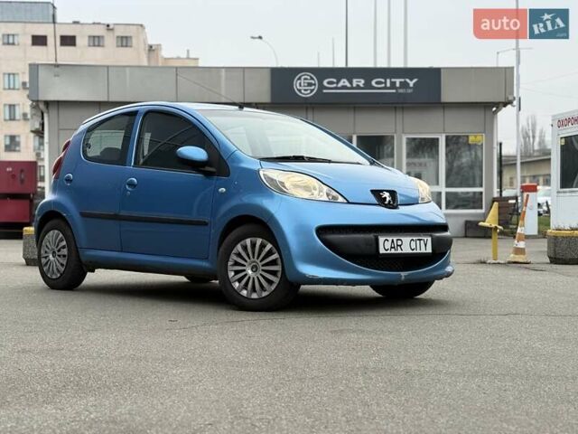 Синий Пежо 107, объемом двигателя 1 л и пробегом 197 тыс. км за 3999 $, фото 1 на Automoto.ua