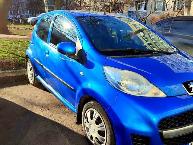Синій Пежо 107, об'ємом двигуна 1 л та пробігом 163 тис. км за 5900 $, фото 1 на Automoto.ua