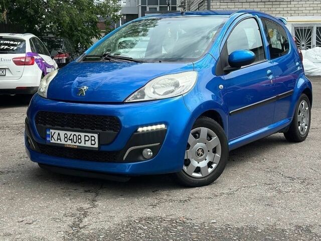 Синий Пежо 107, объемом двигателя 1 л и пробегом 201 тыс. км за 5300 $, фото 1 на Automoto.ua