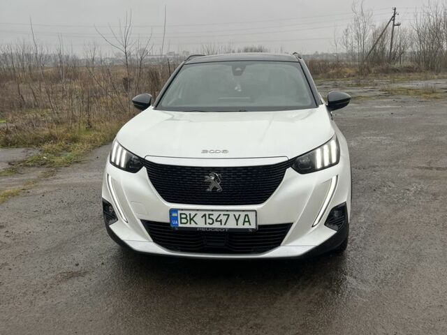 Белый Пежо 2008, объемом двигателя 0 л и пробегом 67 тыс. км за 367 $, фото 1 на Automoto.ua