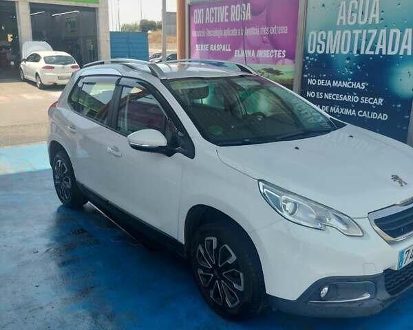 Белый Пежо 2008, объемом двигателя 1.2 л и пробегом 130 тыс. км за 6975 $, фото 1 на Automoto.ua