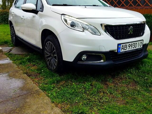 Пежо 2008 2016 у Житомирі на Automoto.ua Білий Пежо 2008, об'ємом двигуна 1.2 л та пробігом 96 тис. км за 11200 $, фото 1 на Automoto.ua