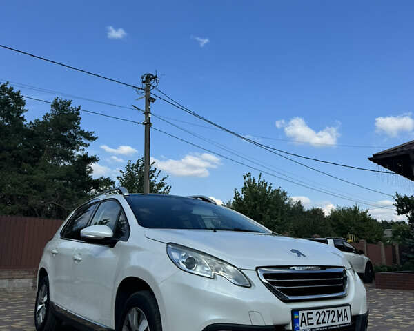 Білий Пежо 2008, об'ємом двигуна 1.2 л та пробігом 106 тис. км за 11000 $, фото 1 на Automoto.ua