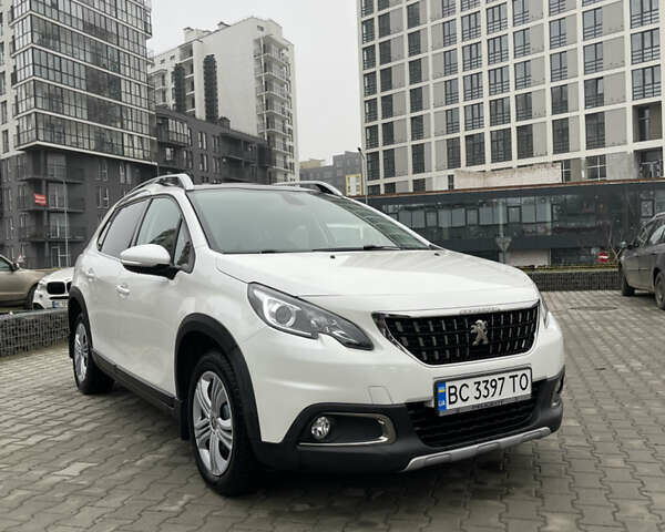 Білий Пежо 2008, об'ємом двигуна 1.2 л та пробігом 90 тис. км за 11299 $, фото 1 на Automoto.ua
