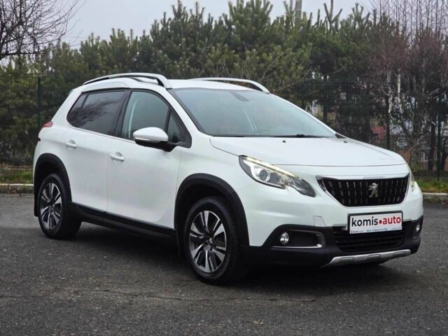 Белый Пежо 2008, объемом двигателя 1.2 л и пробегом 64 тыс. км за 11499 $, фото 1 на Automoto.ua