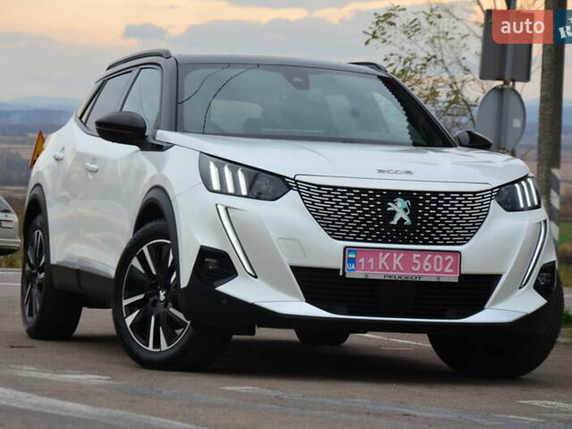 Белый Пежо 2008, объемом двигателя 0 л и пробегом 82 тыс. км за 16250 $, фото 1 на Automoto.ua