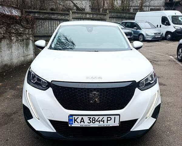 Білий Пежо 2008, об'ємом двигуна 1.2 л та пробігом 57 тис. км за 17900 $, фото 1 на Automoto.ua