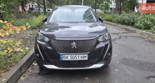 Черный Пежо 2008, объемом двигателя 1.2 л и пробегом 60 тыс. км за 19500 $, фото 1 на Automoto.ua