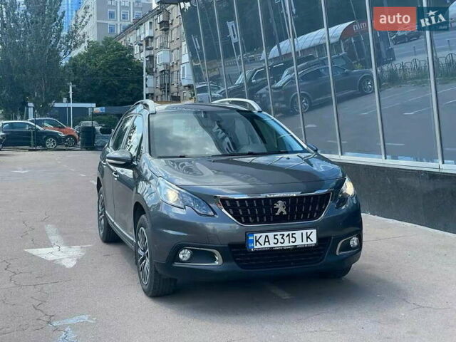 Пежо 2008 2019 у Києві на Automoto.ua Сірий Пежо 2008, об'ємом двигуна 1.2 л та пробігом 51 тис. км за 10950 $, фото 1 на Automoto.ua