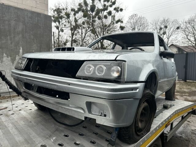 Сірий Пежо 205, об'ємом двигуна 0 л та пробігом 300 тис. км за 500 $, фото 1 на Automoto.ua