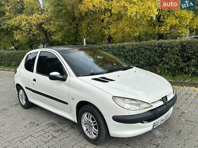 Білий Пежо 206, об'ємом двигуна 1.87 л та пробігом 268 тис. км за 3200 $, фото 1 на Automoto.ua