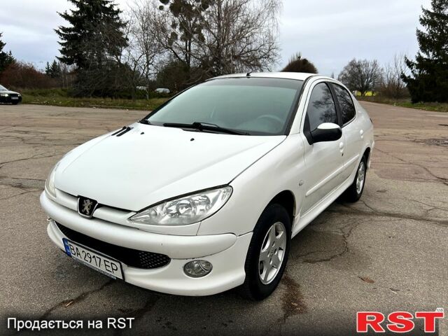 Білий Пежо 206, об'ємом двигуна 1.4 л та пробігом 229 тис. км за 2850 $, фото 1 на Automoto.ua