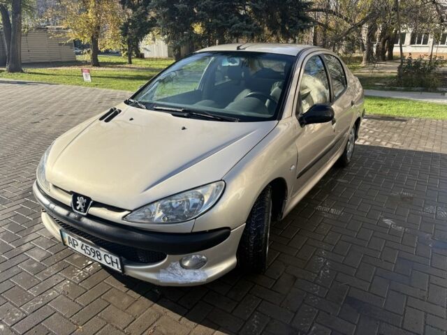 Бежевый Пежо 206, объемом двигателя 1.4 л и пробегом 274 тыс. км за 2450 $, фото 1 на Automoto.ua