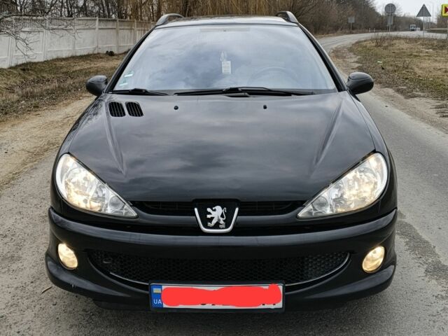 Черный Пежо 206, объемом двигателя 0 л и пробегом 230 тыс. км за 4000 $, фото 1 на Automoto.ua