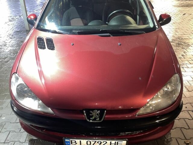 Красный Пежо 206, объемом двигателя 1.1 л и пробегом 138 тыс. км за 2200 $, фото 1 на Automoto.ua