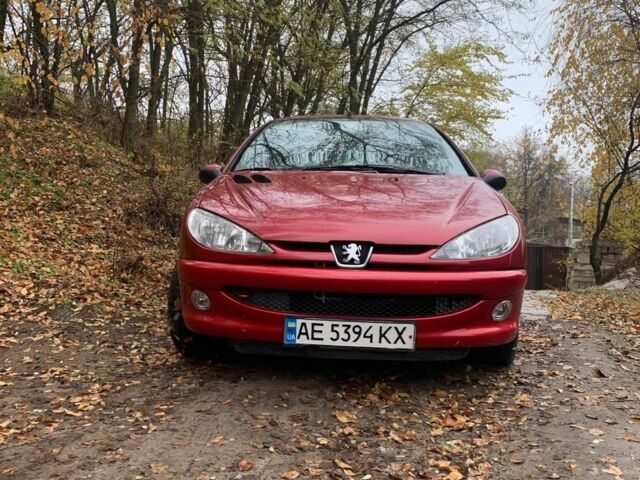 Червоний Пежо 206, об'ємом двигуна 1.6 л та пробігом 218 тис. км за 3500 $, фото 1 на Automoto.ua