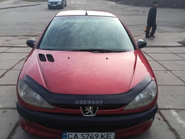 Червоний Пежо 206, об'ємом двигуна 1.4 л та пробігом 213 тис. км за 3000 $, фото 1 на Automoto.ua