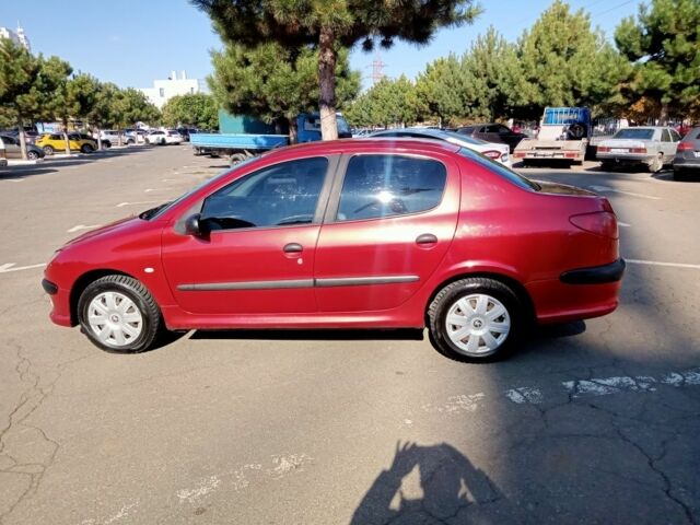 Пежо 206 2008 в Одессе на Automoto.ua Красный Пежо 206, объемом двигателя 1.4 л и пробегом 280 тыс. км за 3000 $, фото 1 на Automoto.ua