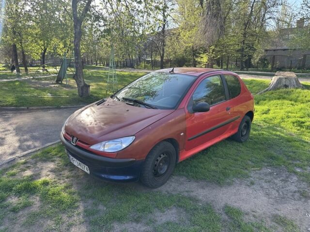 Червоний Пежо 206, об'ємом двигуна 1.1 л та пробігом 190 тис. км за 1250 $, фото 1 на Automoto.ua