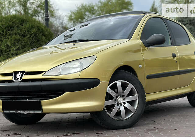 Пежо 206, объемом двигателя 1.4 л и пробегом 107 тыс. км за 3999 $, фото 1 на Automoto.ua