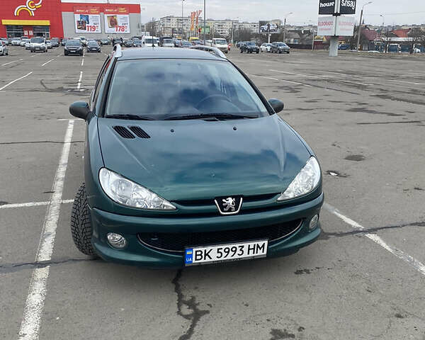 Пежо 206, объемом двигателя 1.4 л и пробегом 366 тыс. км за 3850 $, фото 1 на Automoto.ua