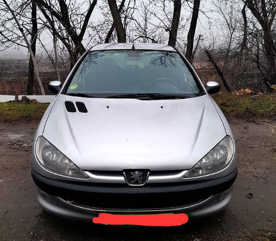 Сірий Пежо 206, об'ємом двигуна 1.9 л та пробігом 308 тис. км за 2500 $, фото 1 на Automoto.ua