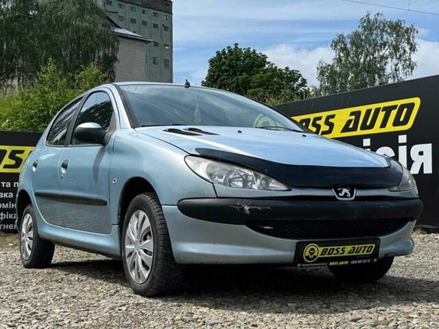 Серый Пежо 206, объемом двигателя 1.4 л и пробегом 171 тыс. км за 3500 $, фото 1 на Automoto.ua